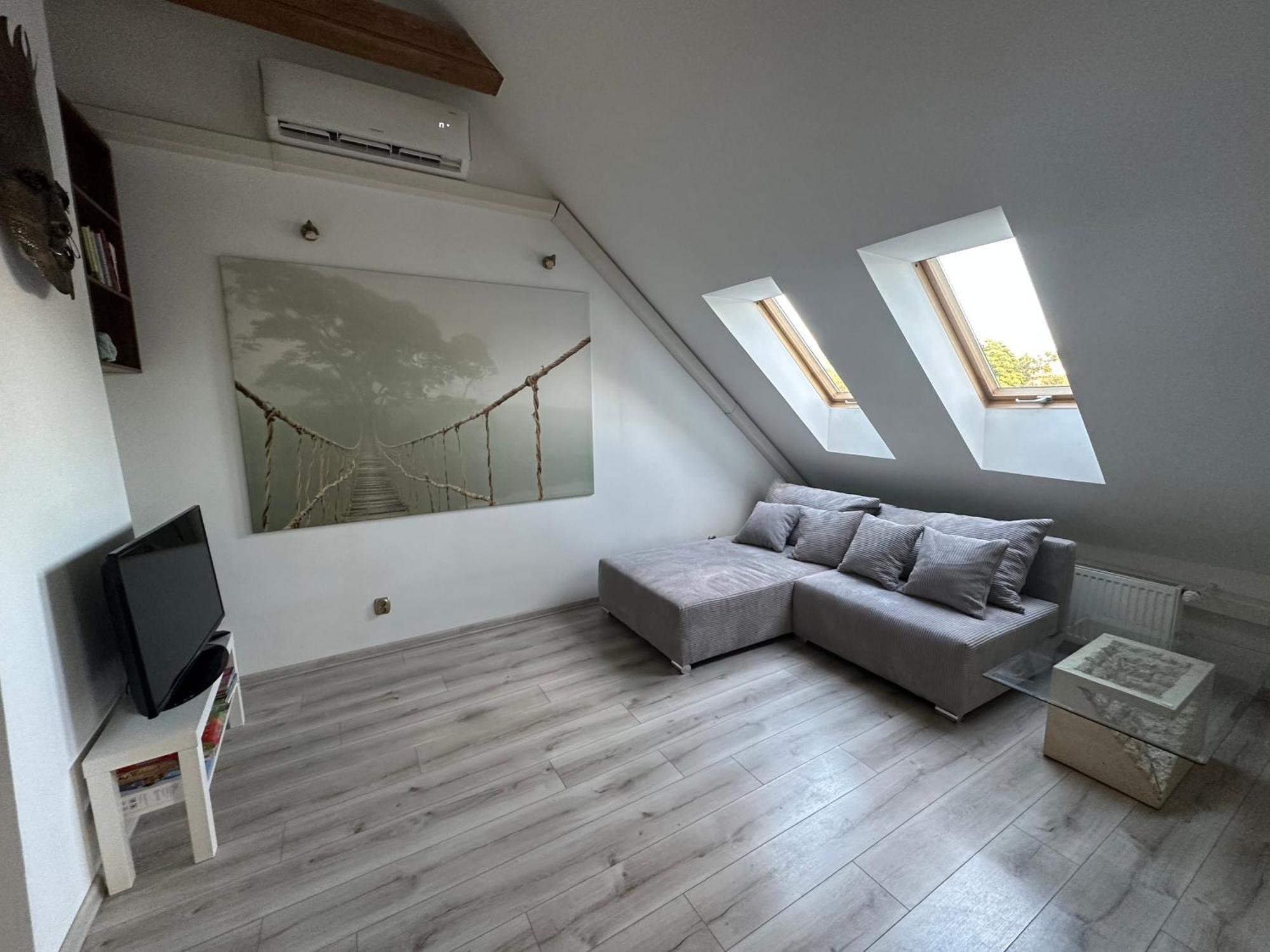 Apartament Aesthetic Тичи Екстериор снимка