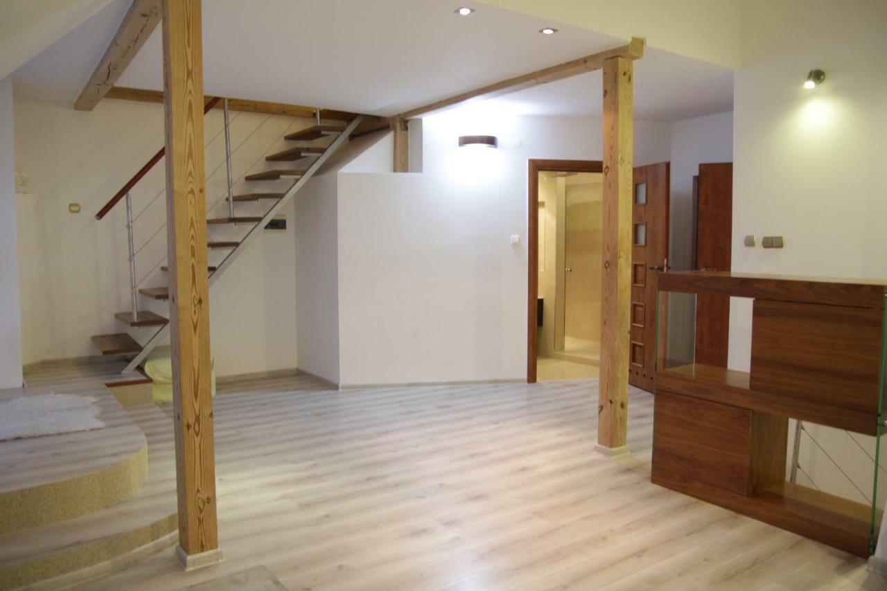 Apartament Aesthetic Тичи Екстериор снимка
